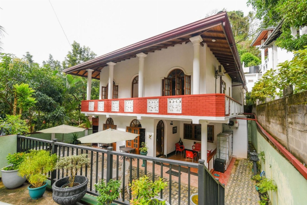 Red Star Kandyan Main image